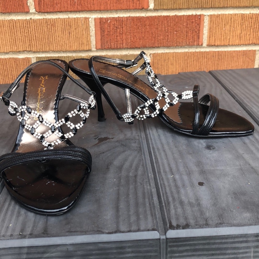 Mishelle kitten heel sandals, size 8 1/2